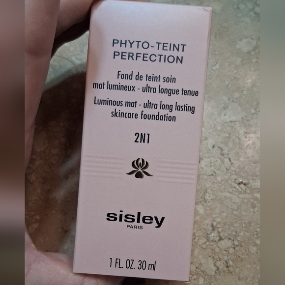 Sisley Phyto-Teint Perfection Foundation 2N1 Sand - Picture 9 of 16